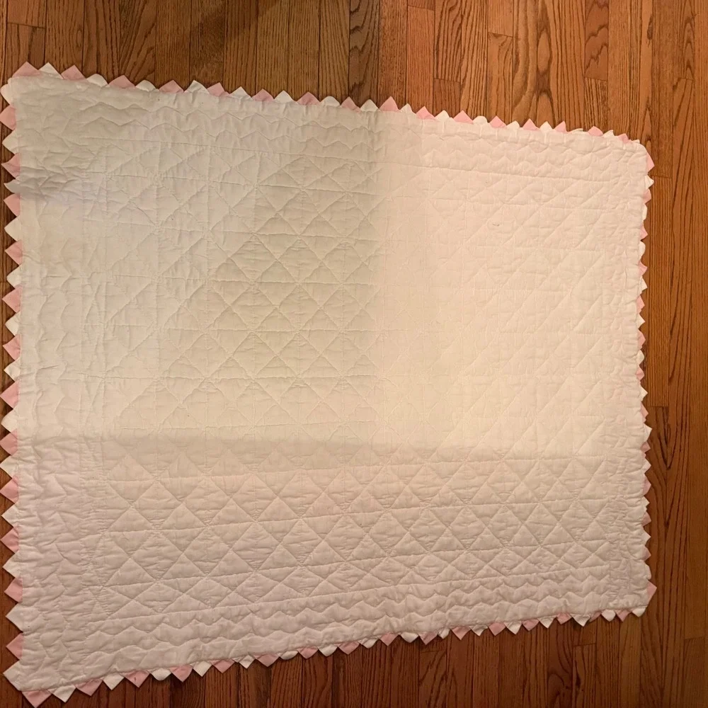 1.a.0.0.7.9 Vintage Baby Crib Quilt Nursery Novelty Print Prairie Point Edge